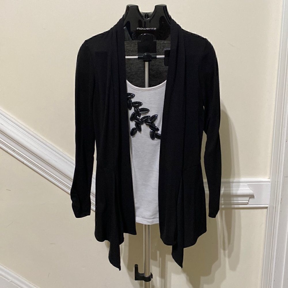 3/$10 item! New Direction top